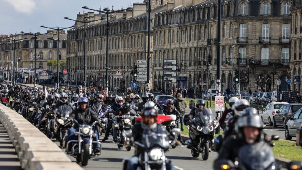 Contrôle technique de moto en France